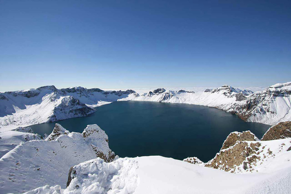 雪景長白山天池