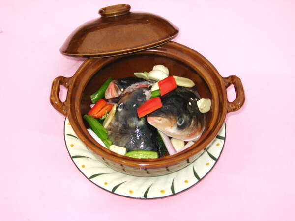 沙鍋焗魚頭圖片