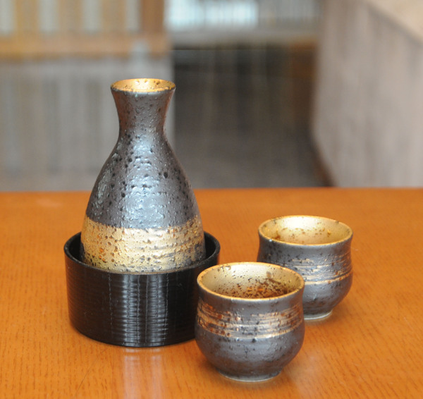日本酒壶图片