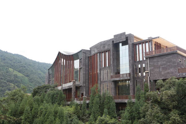 山間建筑圖片