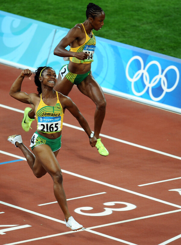 北京奥运女子百米夺冠瞬间图片