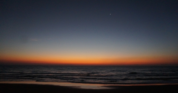 傍晚的海边
