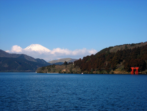 美麗的日本富士山風(fēng)景圖片