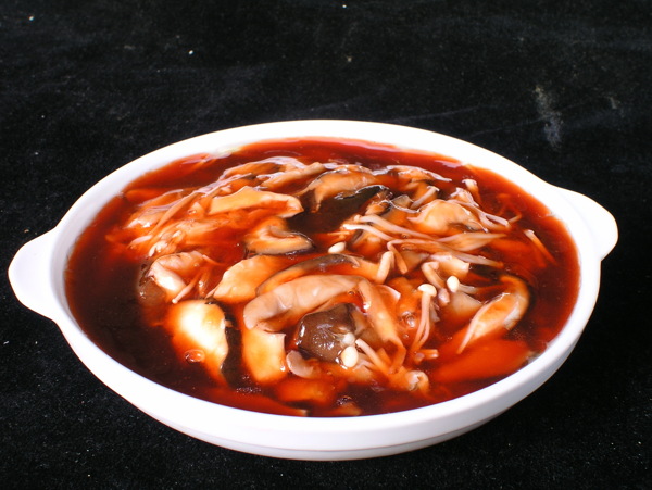 鮑汁鮮菇煲圖片