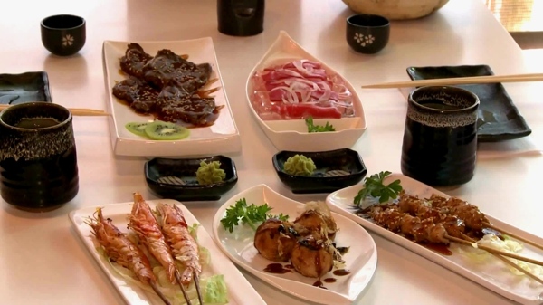 美食餐饮回转寿司高清视频拍摄