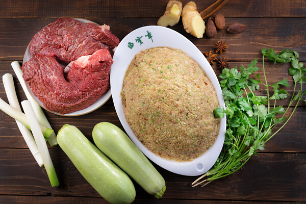 西葫芦大肉水饺图片