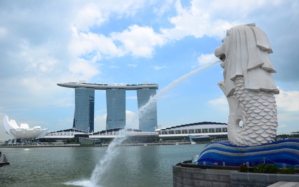 新加坡金沙酒店狮身鱼尾像图片