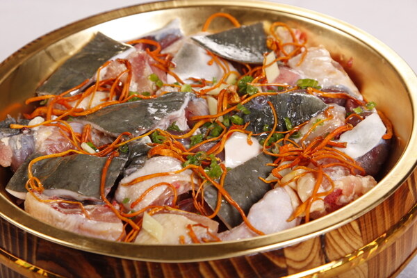銅盆水魚蒸雞圖片