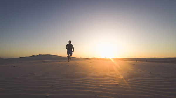 跑步沙漠