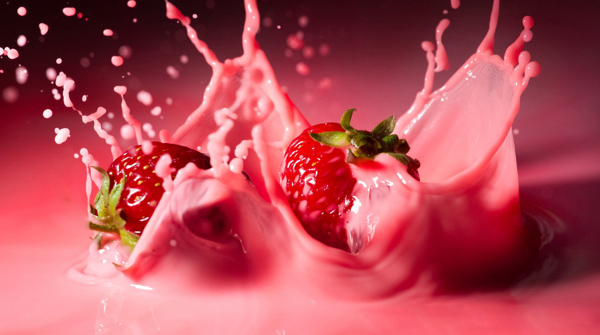 奶油草莓高清全屏背景创意背景唯美甜美背景