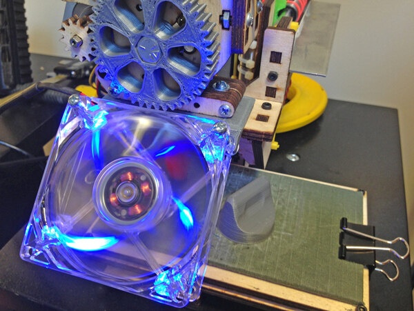 printrbot簡單為80mm風(fēng)扇安裝