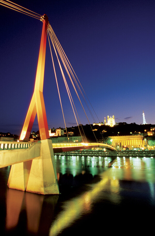 桥梁夜景摄影图片