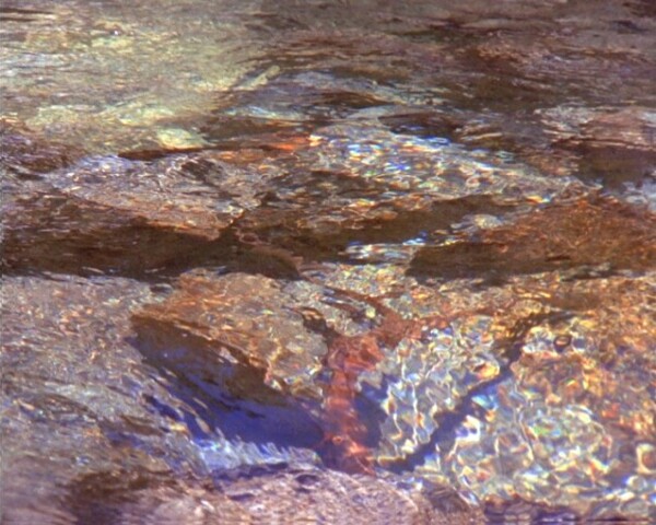 溪水素材下載