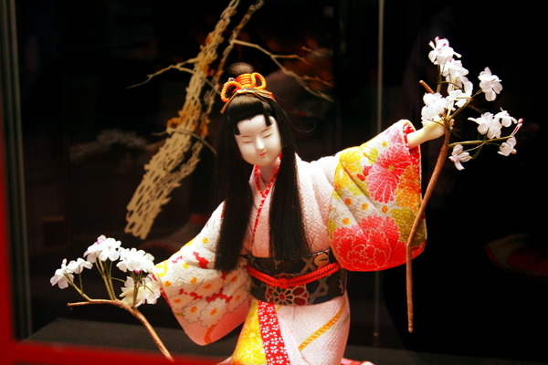 日本工艺品人偶娃娃图片
