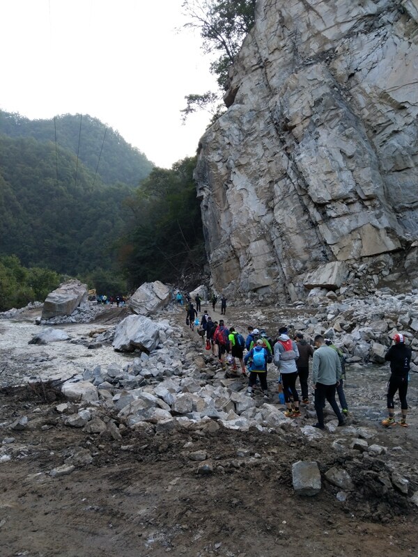 清晨里的大山風(fēng)景