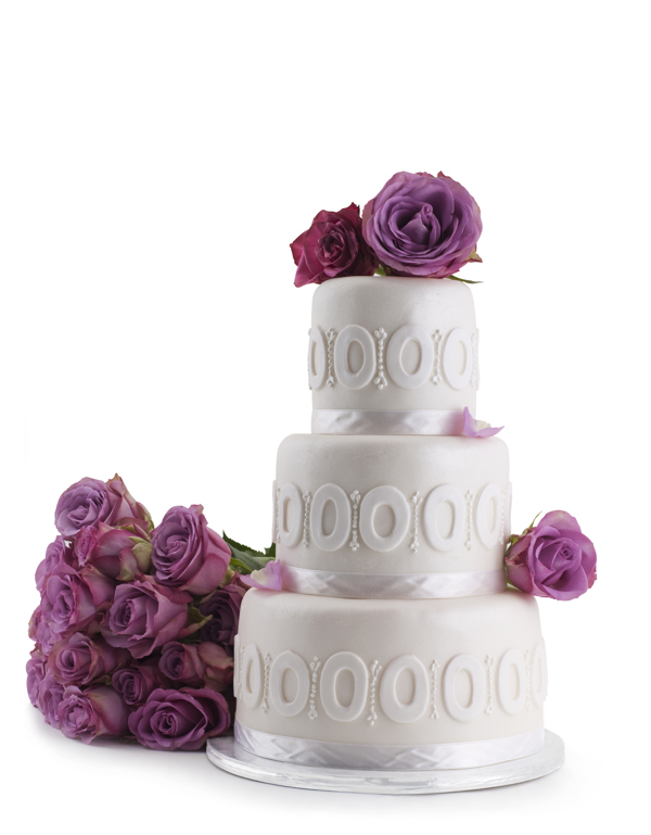 紫色玫瑰花和豪华婚礼蛋糕图片