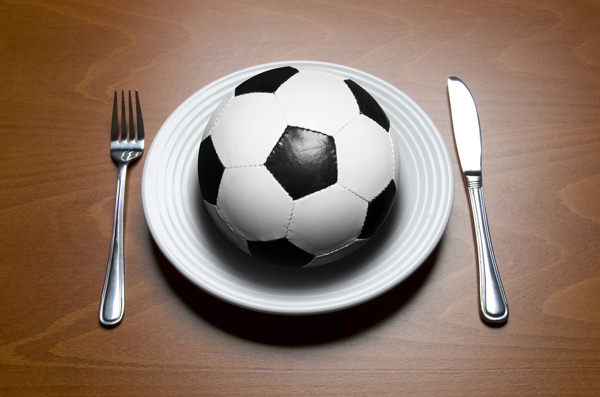 足球晚餐图片