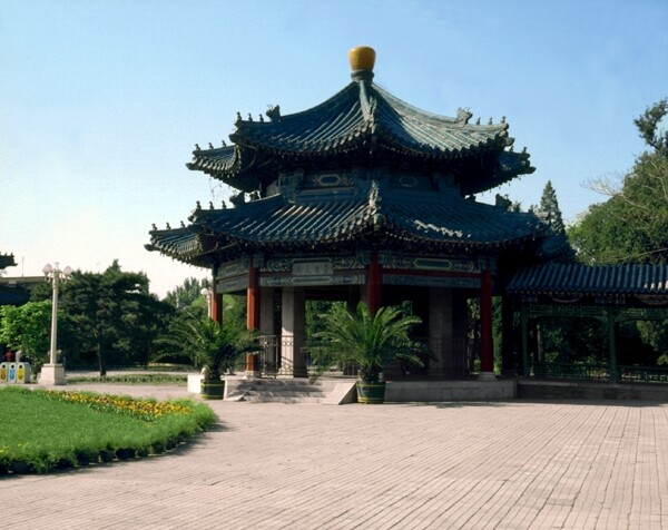 北京皇家园林颐和园亭子