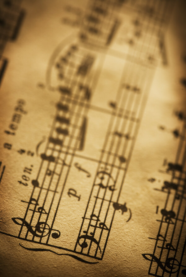 陈旧的音乐谱纸张图片