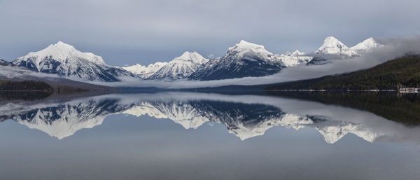 雪山冰湖