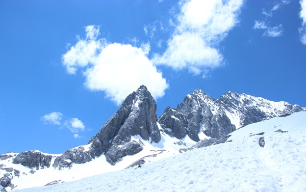 云南玉龙雪山图片