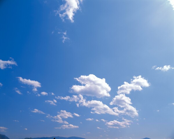 高清蓝天白云图