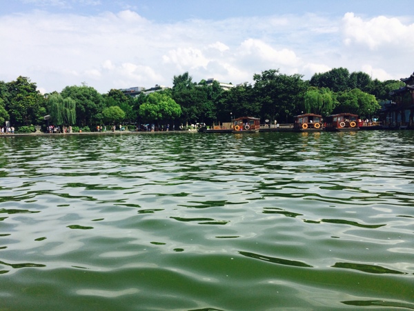 杭州西湖碧水蓝天图片
