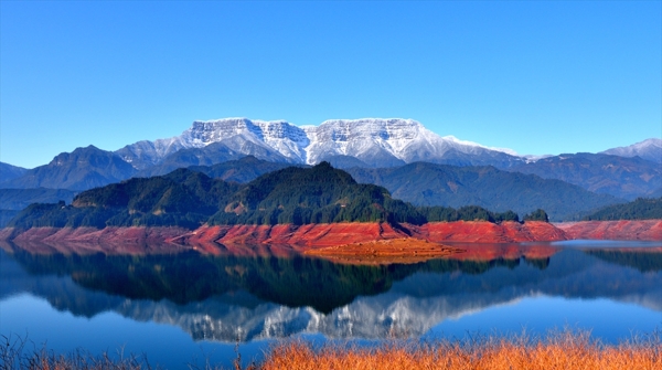 瓦屋山景观