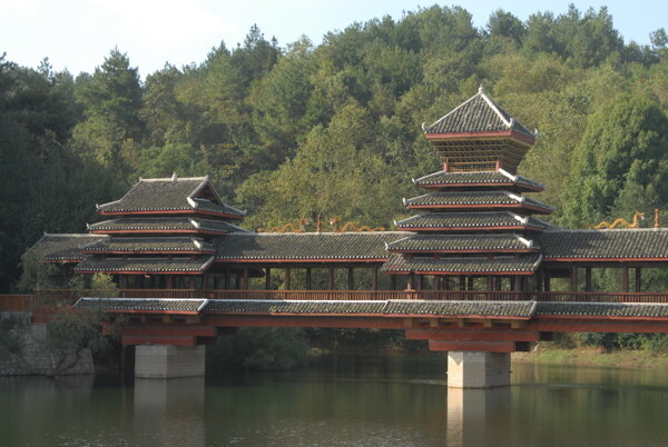 红枫湖廊桥图片