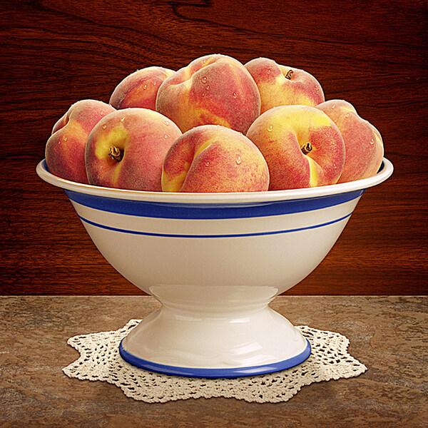 水果盘桃子图片