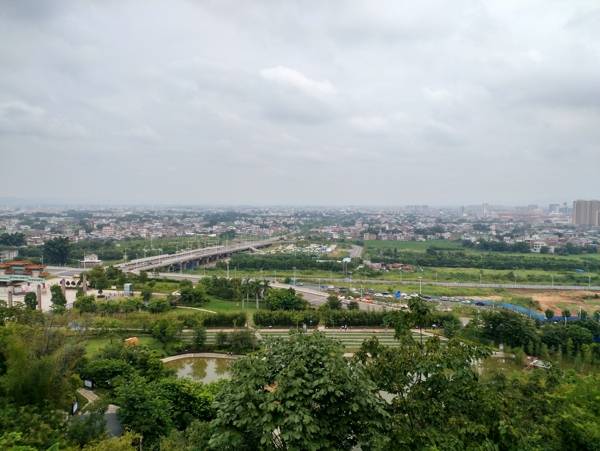 神光山上看兴宁全景