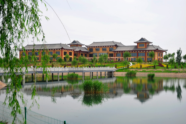 湖溪水柳树建筑风景中国式建筑