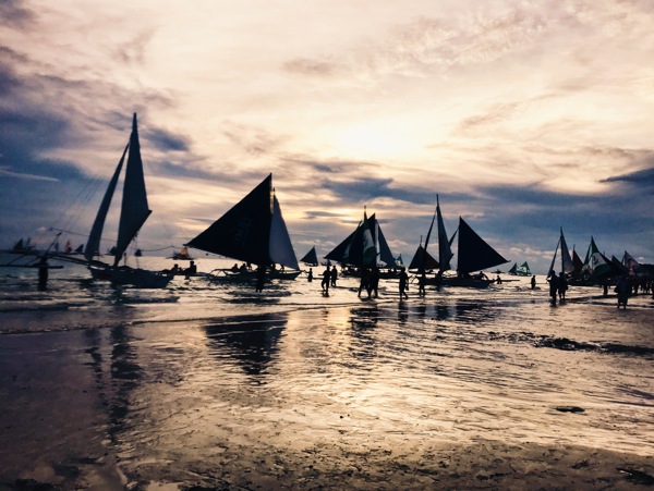 菲律宾长滩岛落日风帆