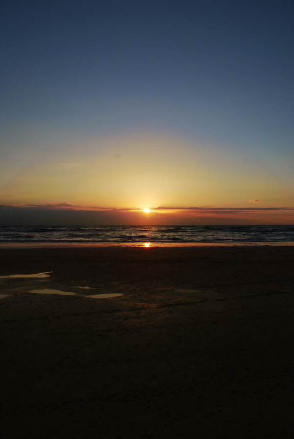 夕阳海景图片