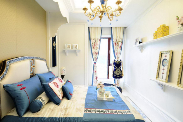 现代清亮卧室蓝色床品室内装修效果图