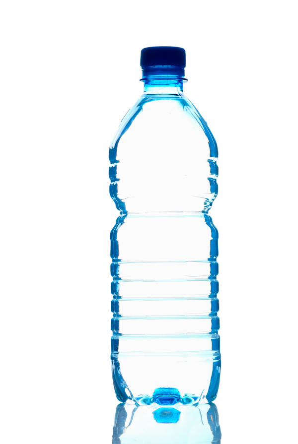蓝色透明矿泉水瓶