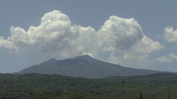 西西里岛的埃特纳火山云2股票的录像视频免费下载