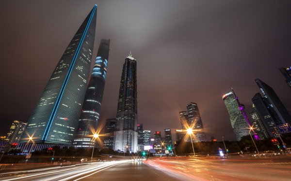 上海交通夜图片