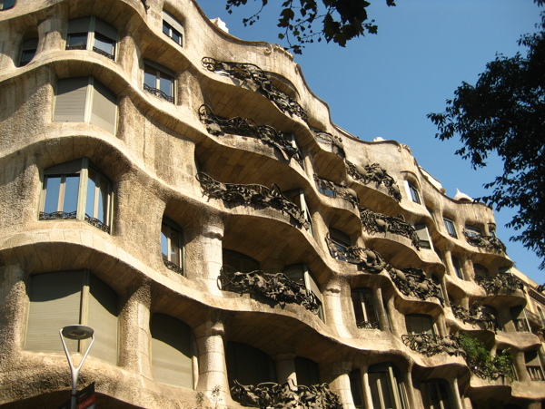 巴塞罗那米拉公寓图片