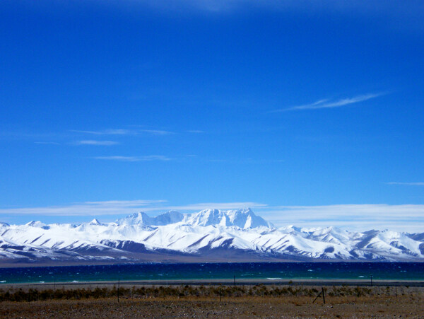 高原雪山图片