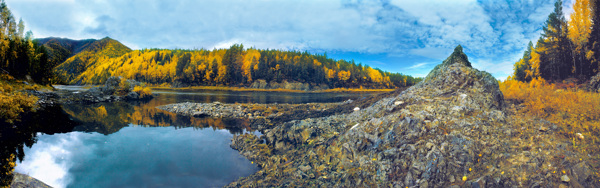 美丽西伯利亚湖泊风景图片