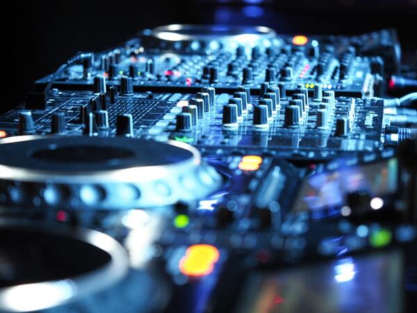 DJ控制台