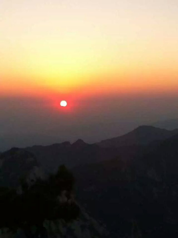 华山夕阳图片
