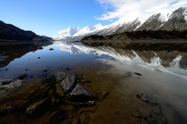 然乌湖风景