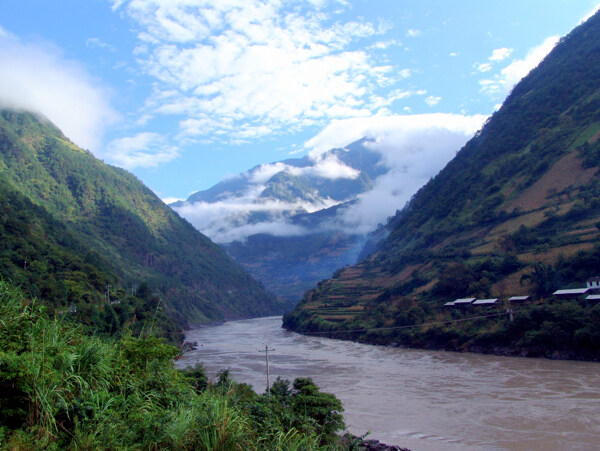 怒江峡谷山水图片