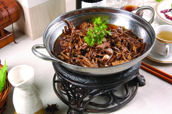 茶树菇炖牛肉