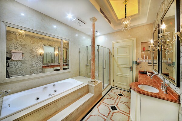 豪华浴室浴缸设计图