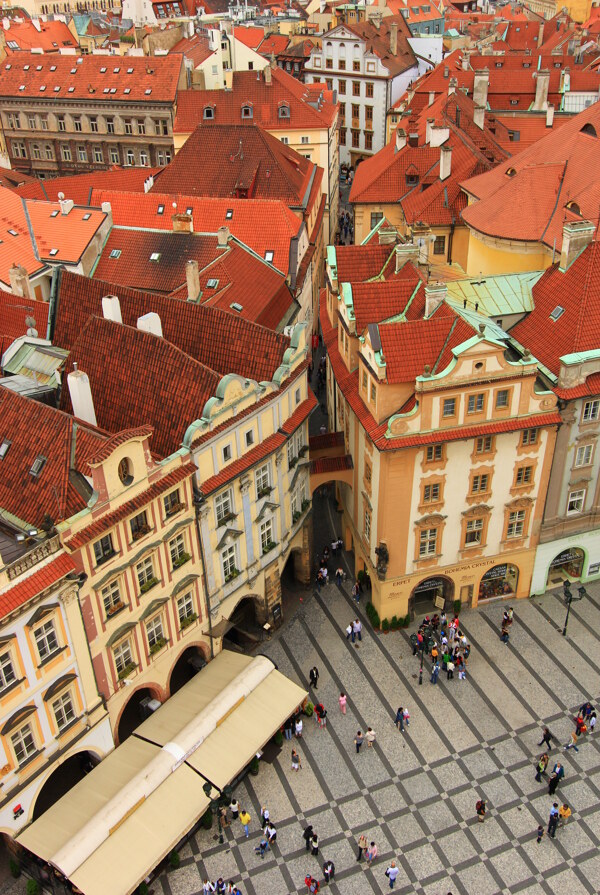 欧式建筑桔色屋顶图片