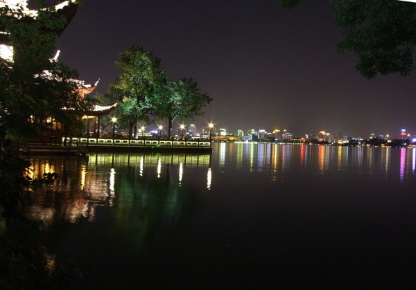杭州西湖夜景图片