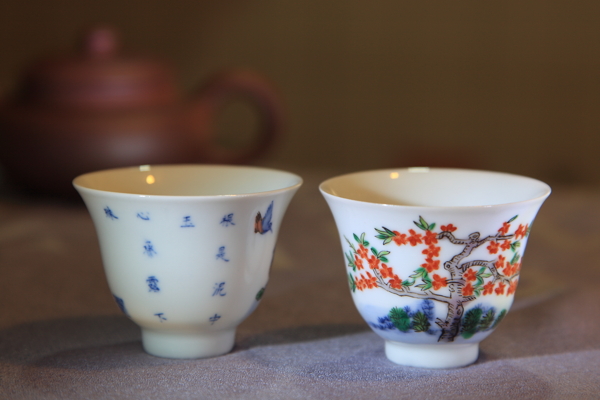 景德镇瓷器十二花卉杯图片